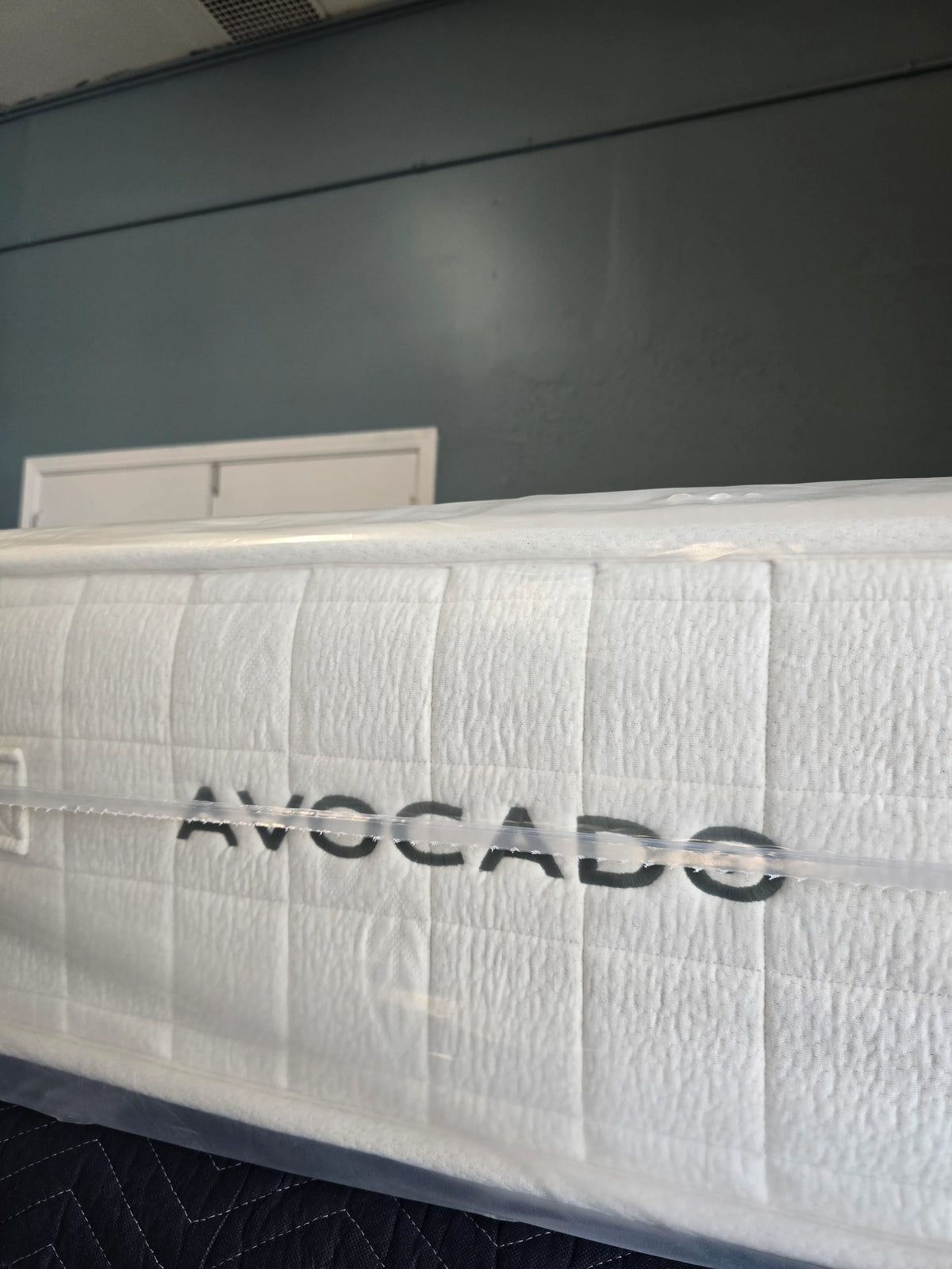 Avocado Luxury Organic Standard Medium No Pillow Top Queen/ Full Size