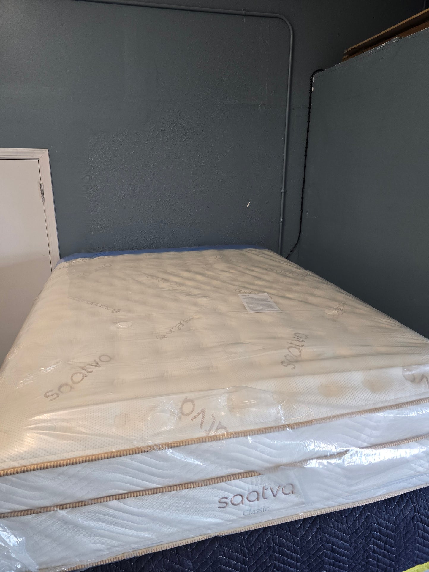 Saatva Classic 14.5" Queen Size