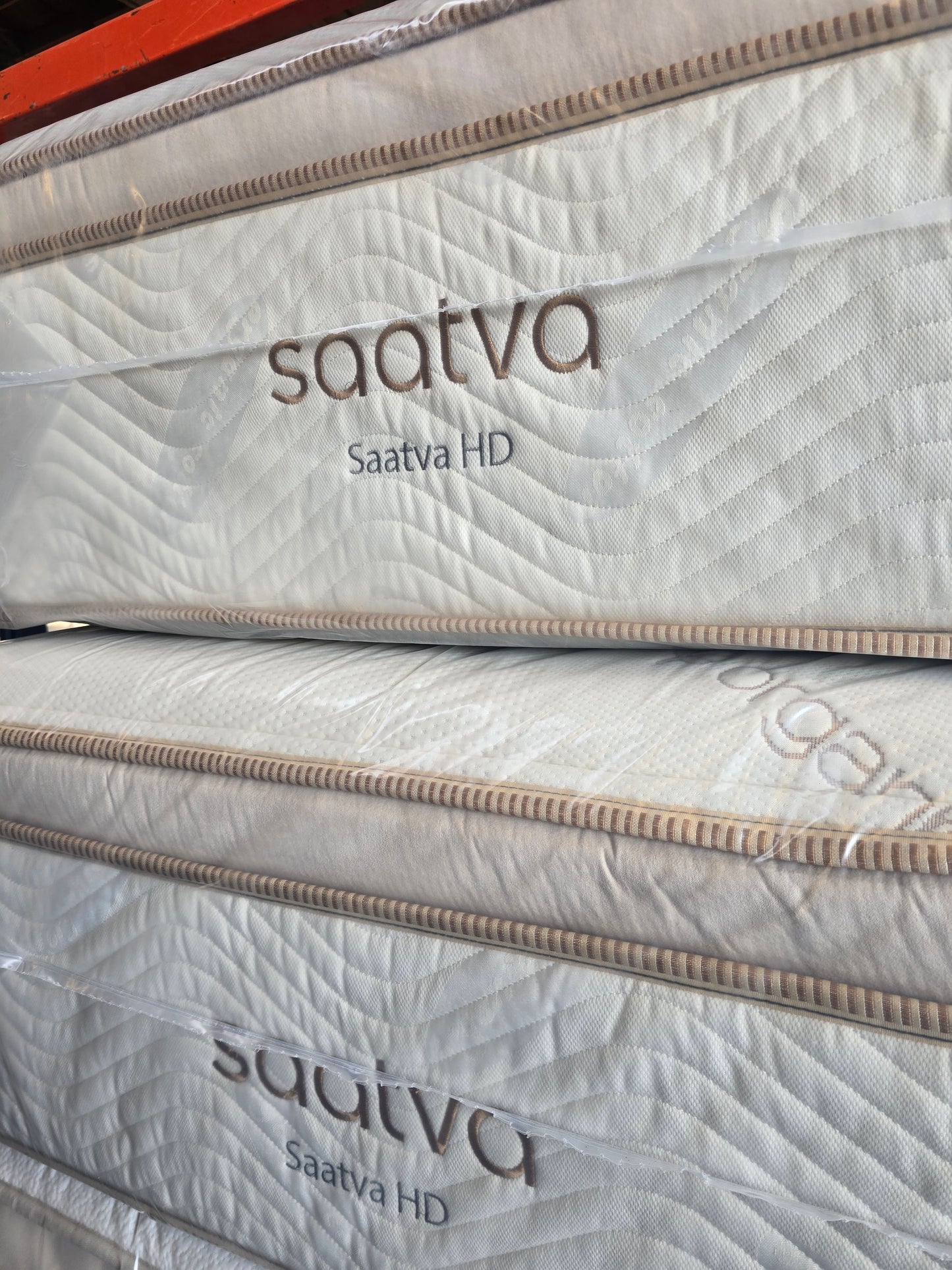 Saatva HD Split King