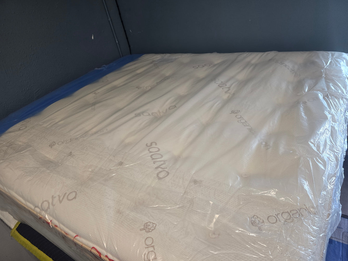 Saatva HD King/ Cal-King Size