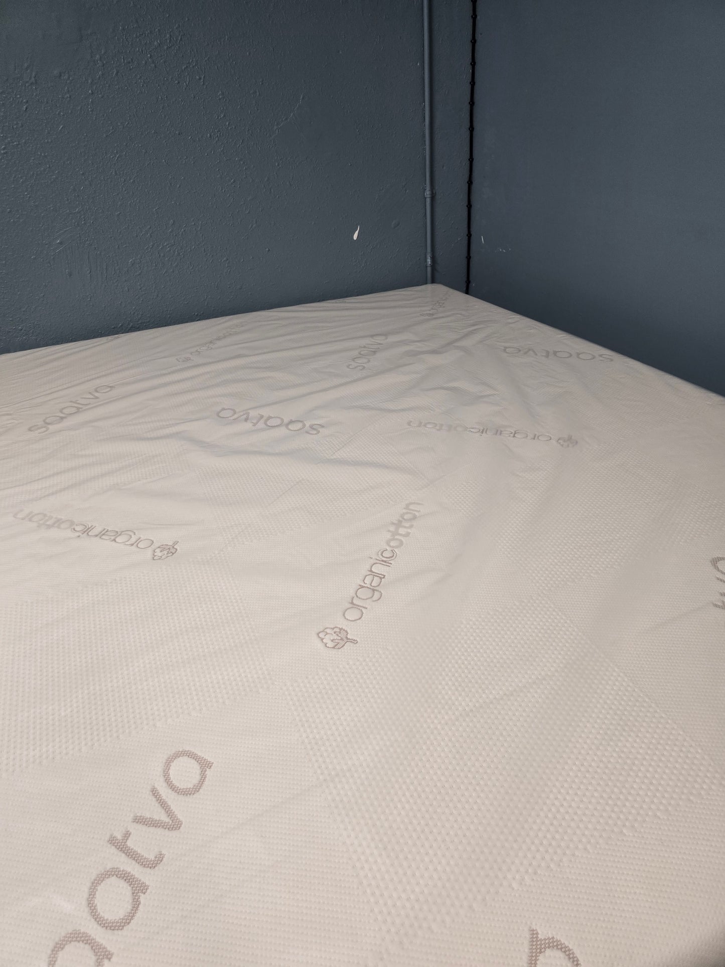 Saatva Contour5 Medium Queen Size