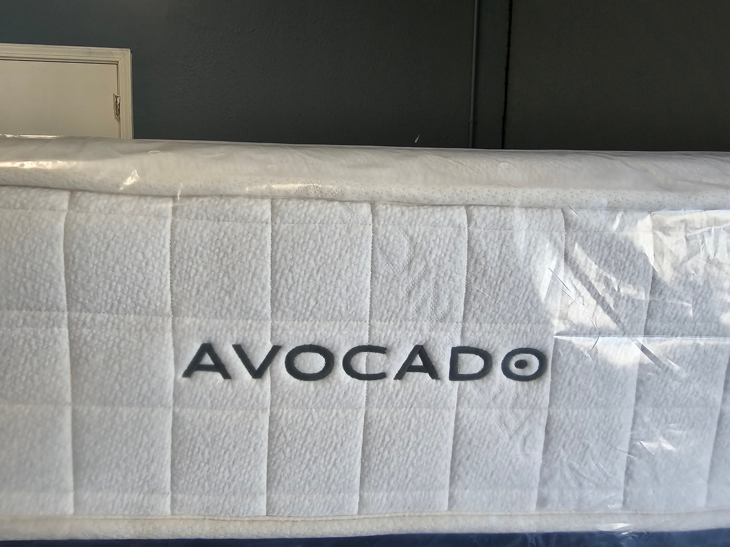 Avocado Luxury Organic Standard Medium No Pillow Top King/ Cal-King