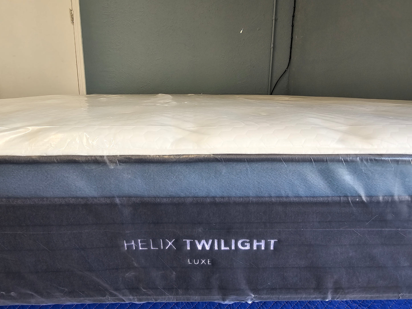 Helix Twilight Luxe King/ Cal-King