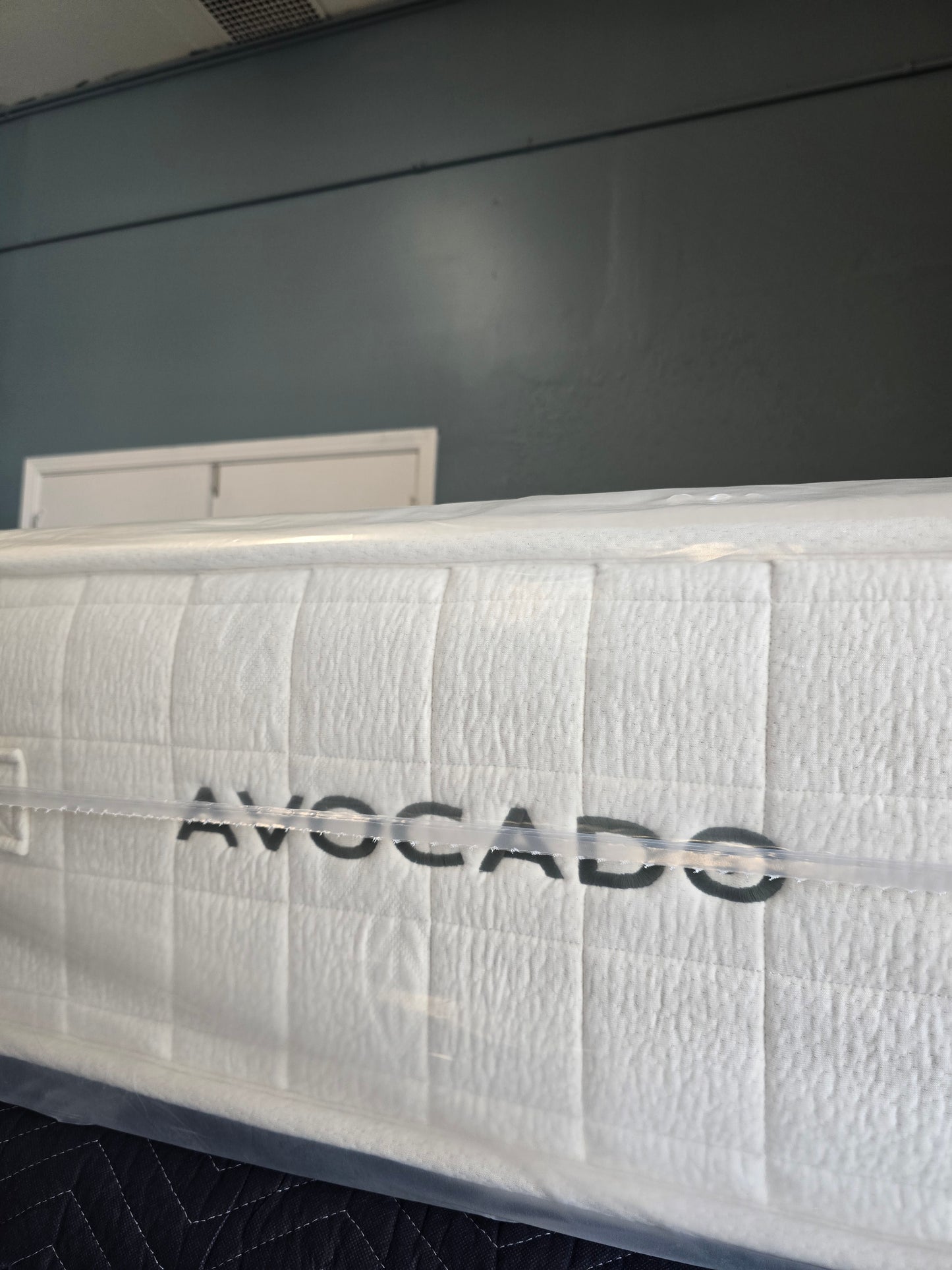 Avocado Luxury Organic Standard Medium No Pillow Top Queen Size