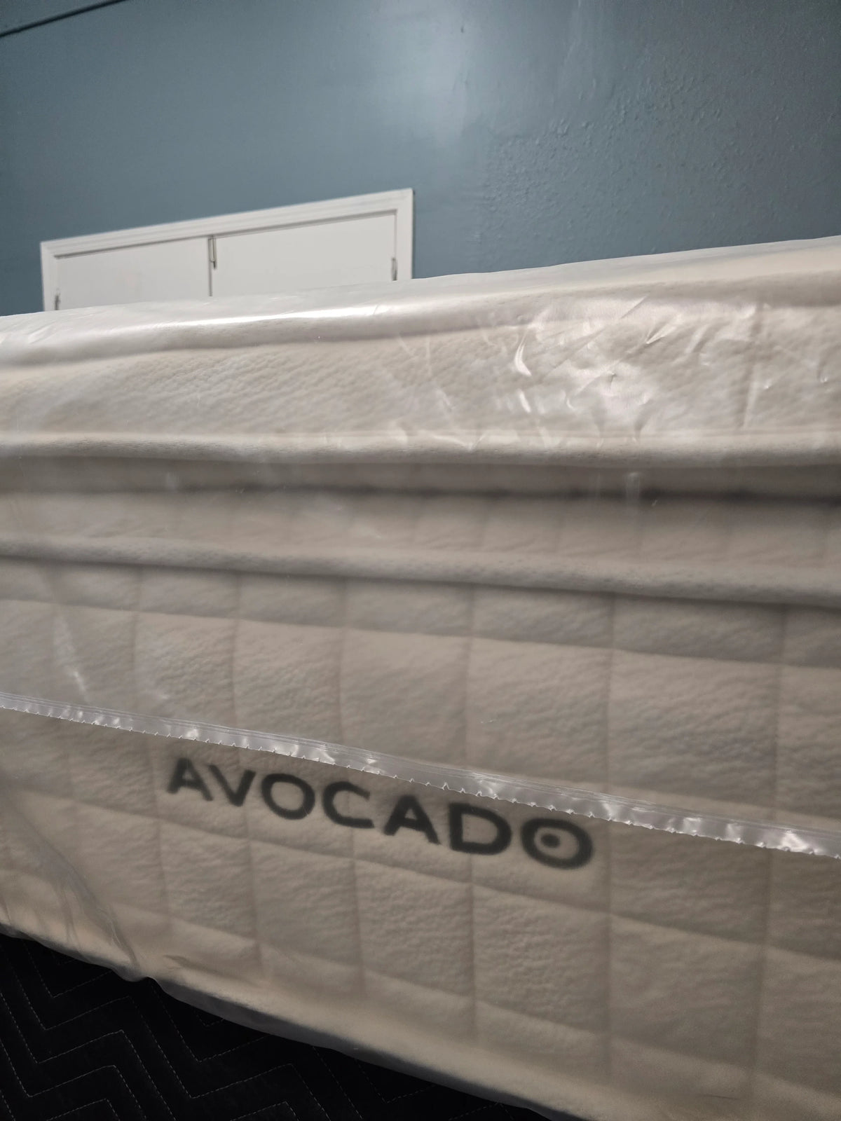Avocado Luxury Organic Ultra Plush Box-Top King/ Cal-King