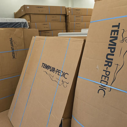 Tempur-Pedic LuxeBreeze Medium Hybrid 2.0 KING Mattress – New in Box 2025