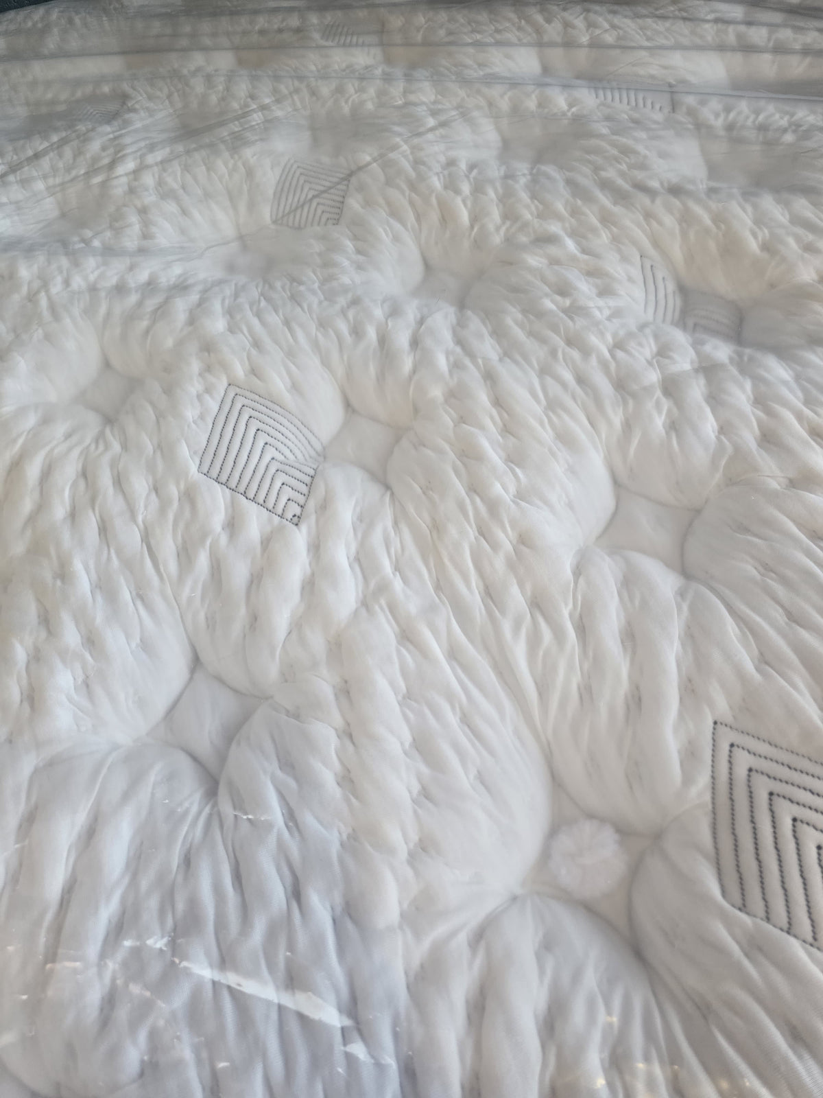 Airloom Hybrid Luxury Firm Mattress 13.75" King/ Cal King