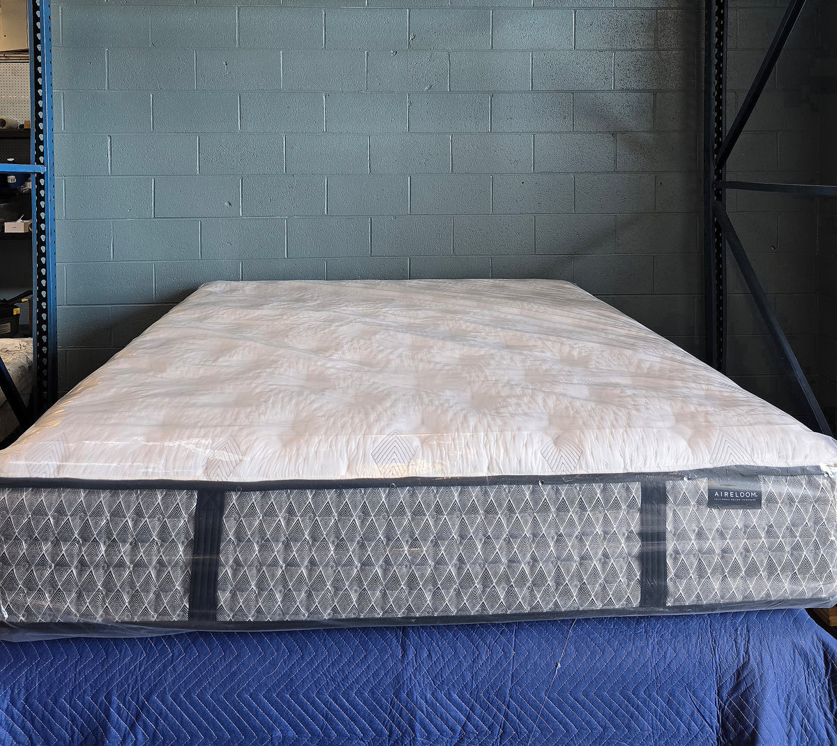 Airloom Hybrid Luxury Firm Mattress 13.75" King/ Cal King