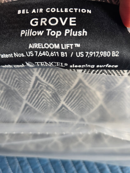 Aireloom
Bel-Air Grove Plush Pillow Top Mattress Queen Size