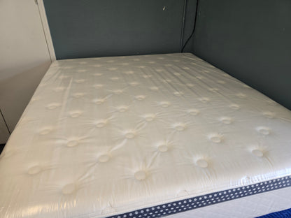 Winkbed Hybrid Queen/ Full