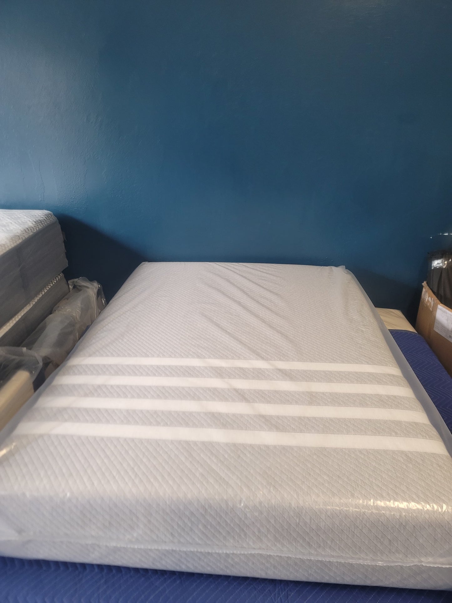 Leesa Original Mattress Queen/ Full