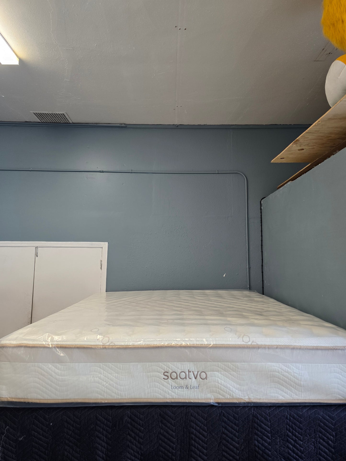 Saatva Loom&Leaf King/ Cal-King Size