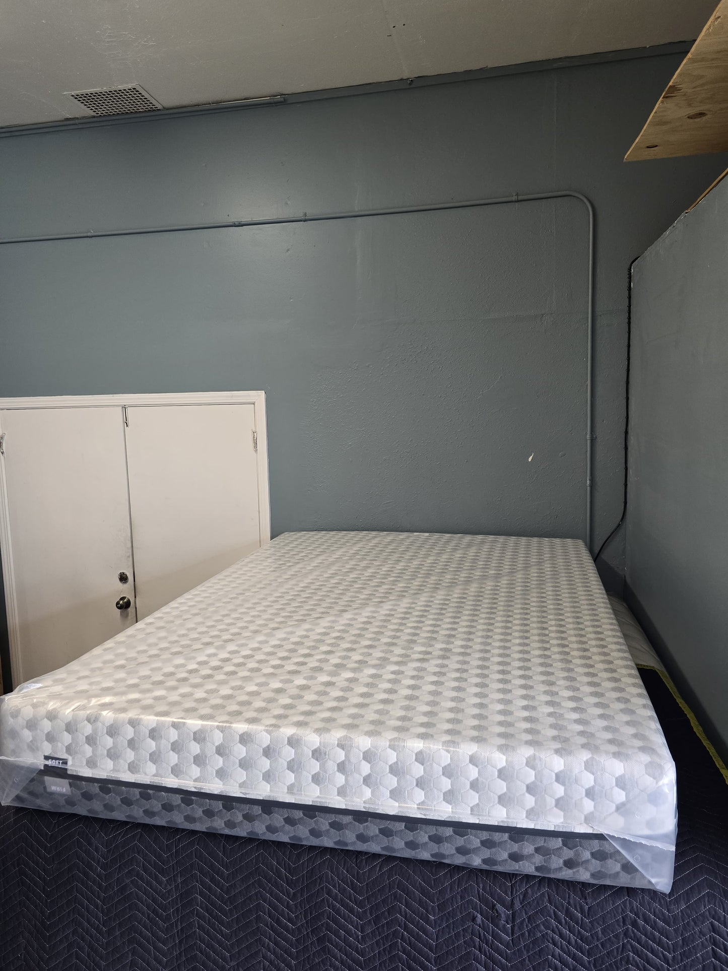 Layla Memory Foam Queen/ Full