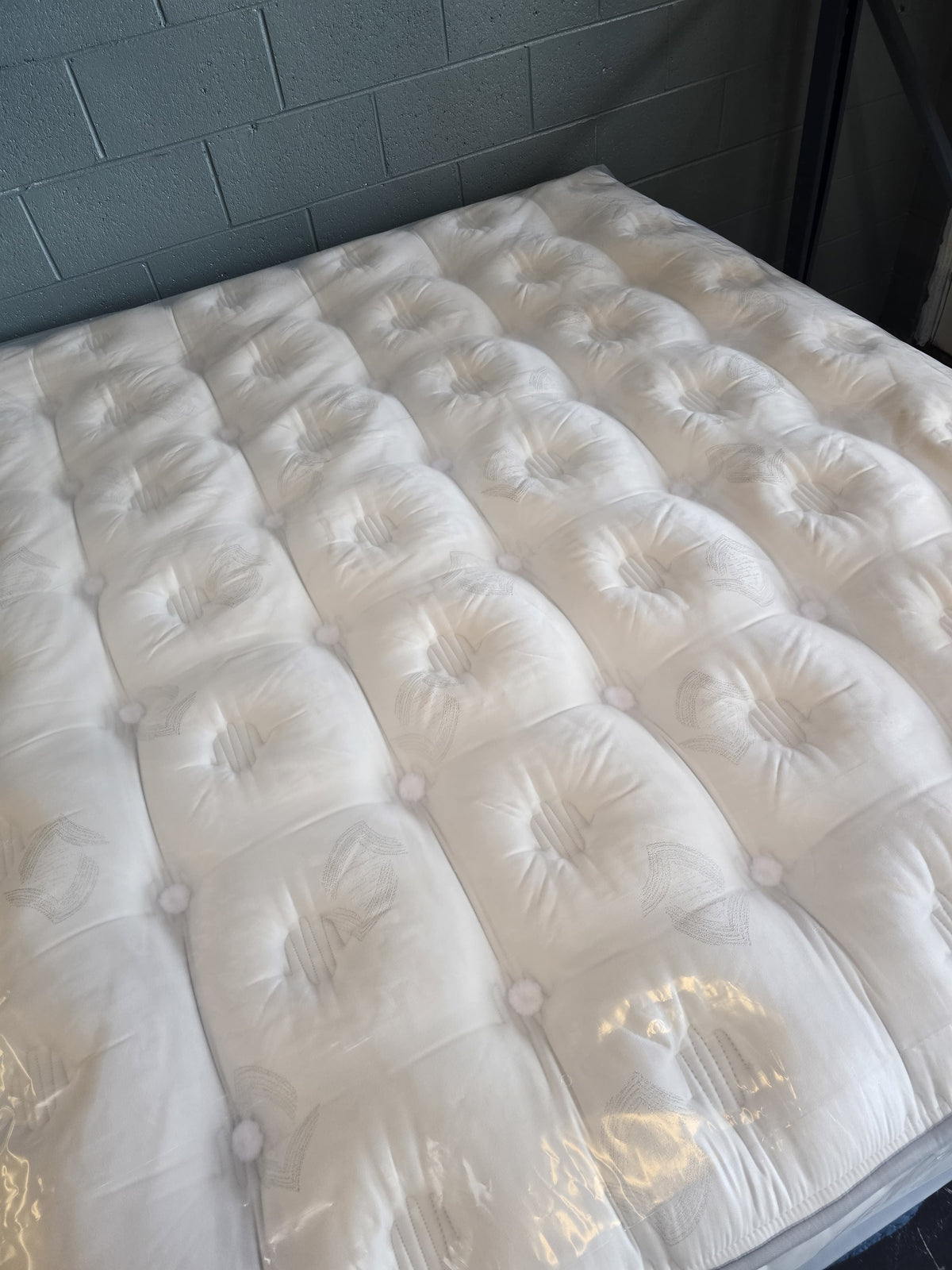 Airloom Hotel Collection Copper Tech Silver Two 12.5 Firm Queen/ Full