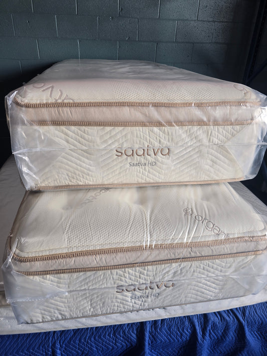 Saatva HD Split King