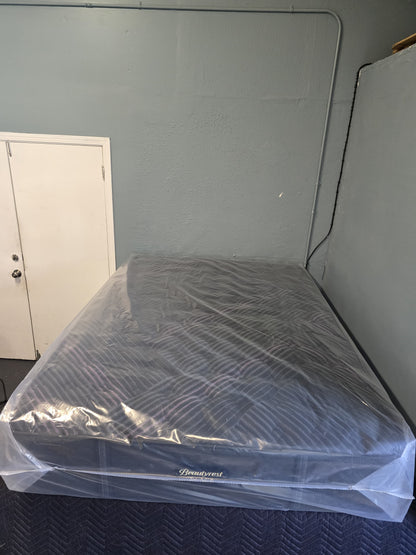 Beautyrest Black Series Two Queen/ Full (Check Description)