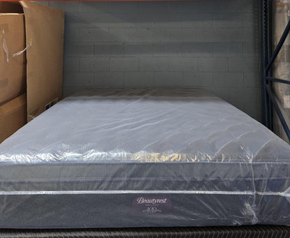Beautyrest World Class Level Four King/ Cal-King (Check Description)