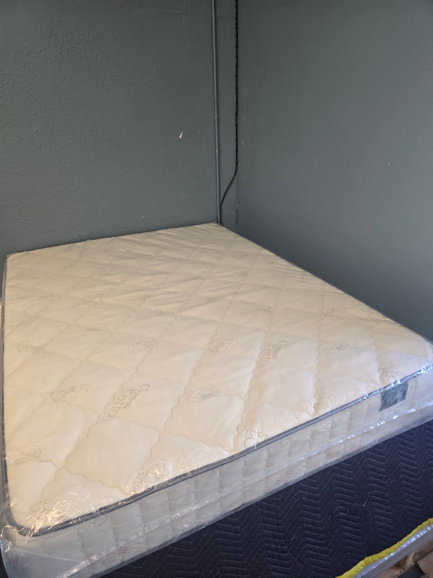 SleepEz Hybrid Latex Flippable Mattress Queen Size (Medium/Firmer)