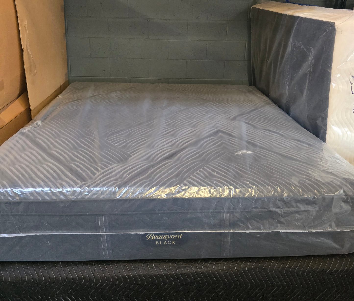 Beautyrest Black Series One Pillow Top King/ Cal-King (Check Description)