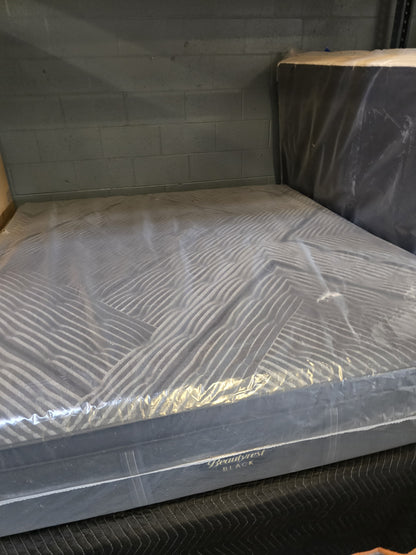 Beautyrest Black Series One Pillow Top King/ Cal-King (Check Description)