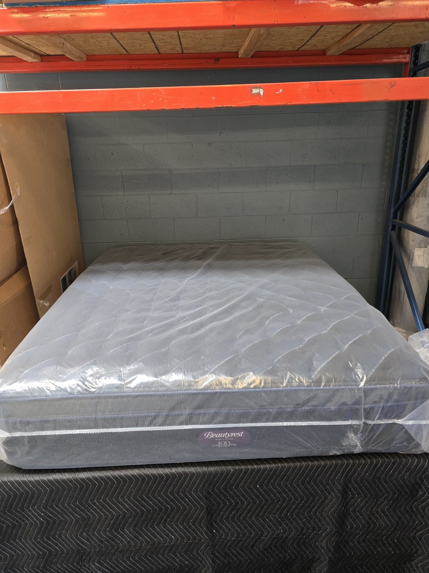 Beautyrest World Class Level Four King/ Cal-King (Check Description)