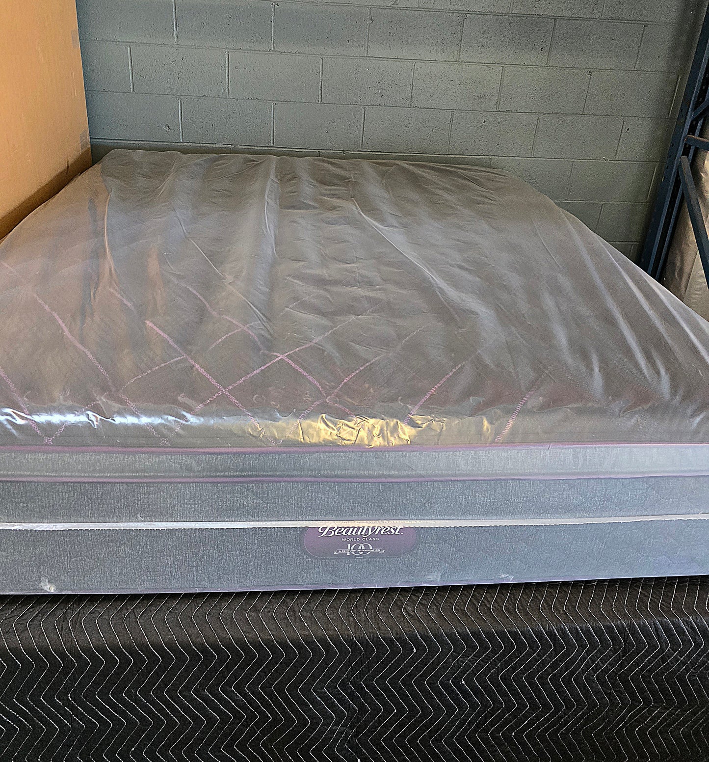 Beautyrest World Class Level Three Pillow Top King/ Cal-King (Check Description)
