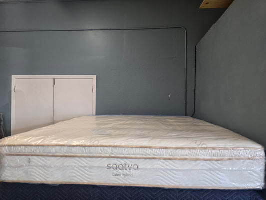 Saatva Latex Hybrid King/ Cal-King