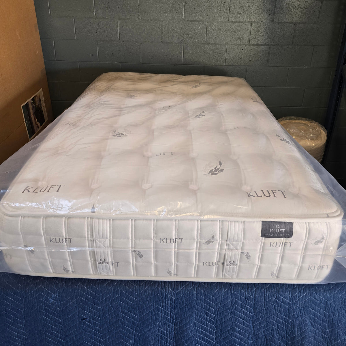 Kluft Royal Sovereign Duke Firm Queen/ Full
