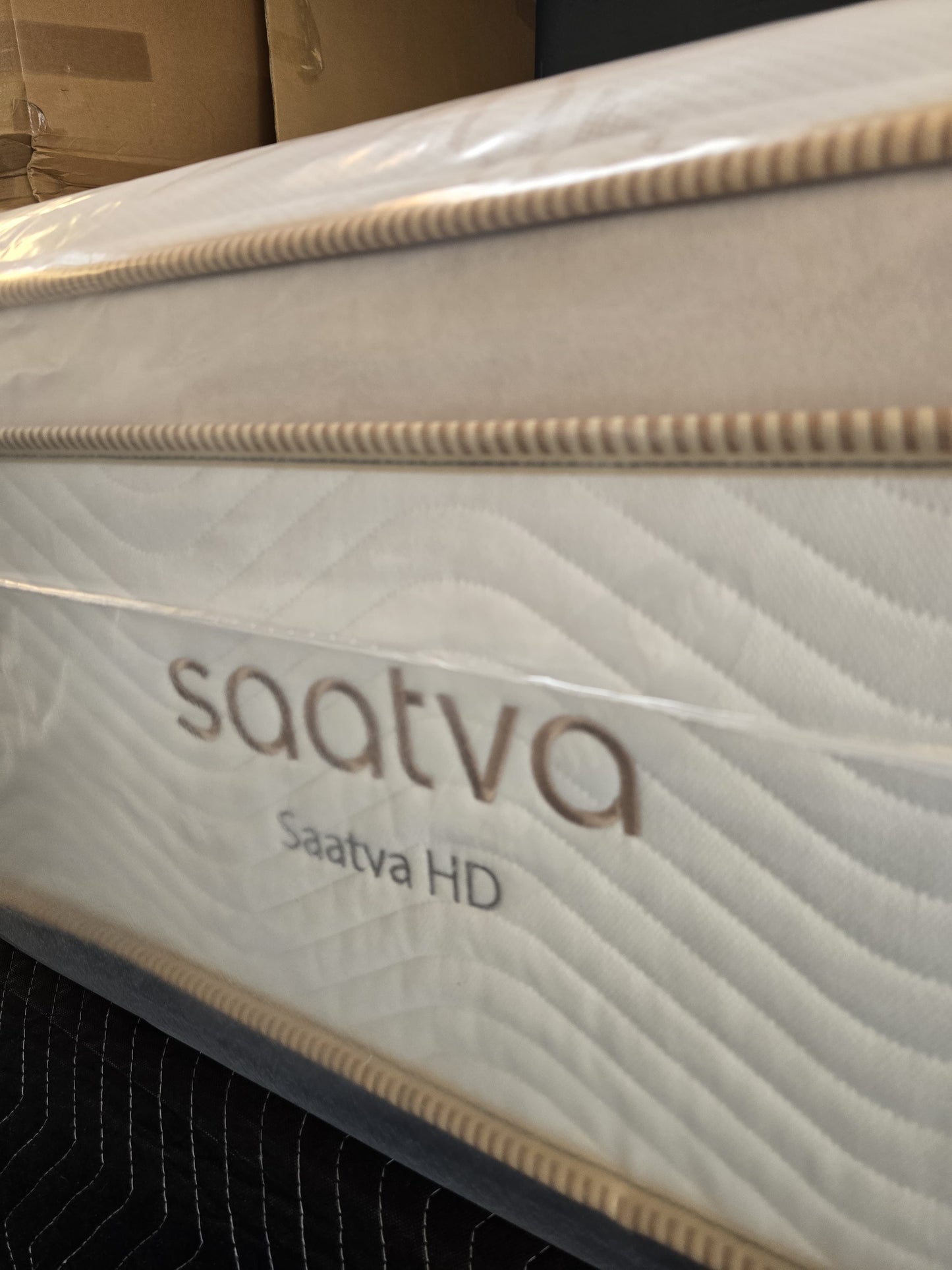 Saatva HD King/ Cal-King