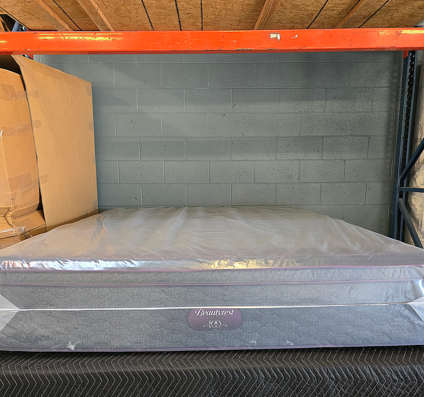 Beautyrest World Class Level Three Pillow Top King/ Cal-King (Check Description)