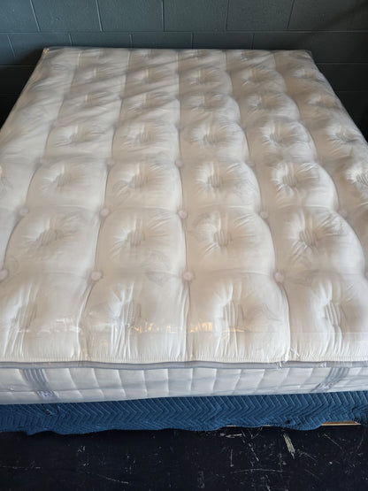 Aireloom Vitagenic Handmade CopperTech Silver ll 13.5" Plush KING SIZE Mattress