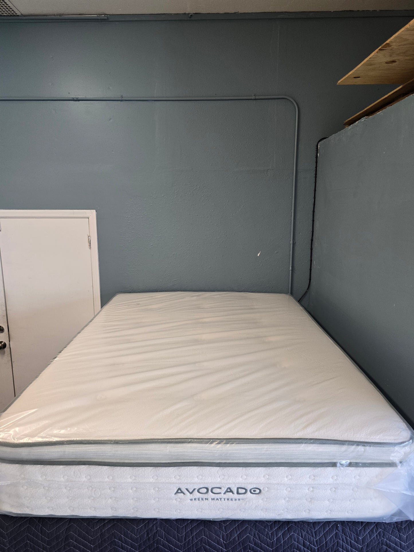 Avocado Green Mattress With Medium Pillow Top