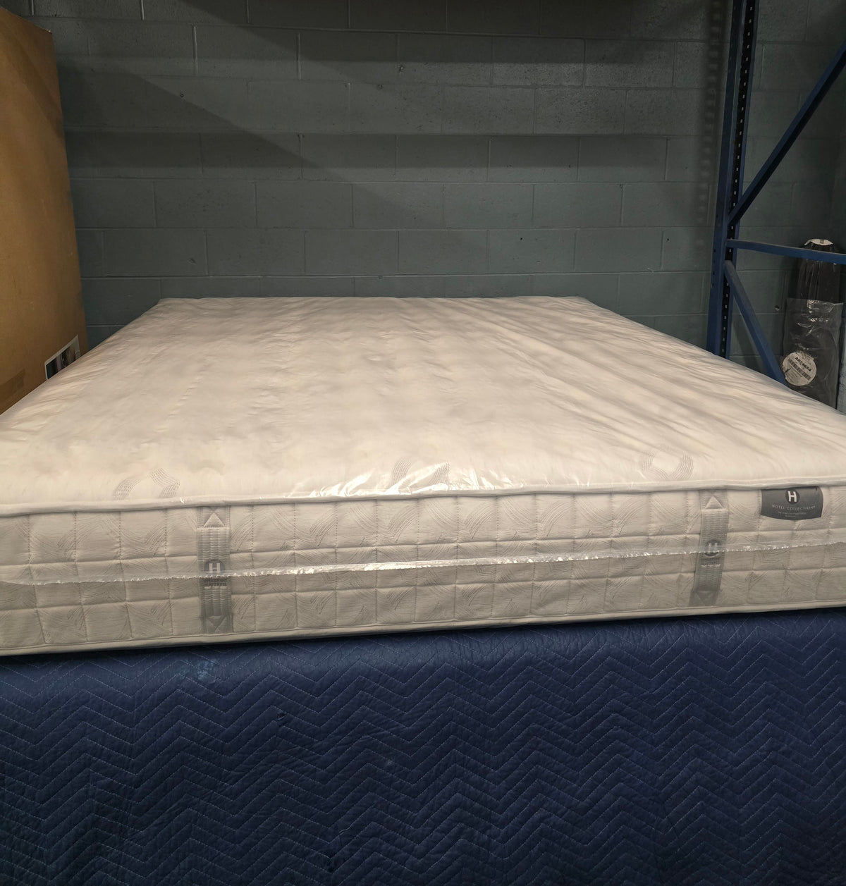 Airloom Hotel Collection Copper Tech Silver Two 12.5 Firm King/ Cal-King