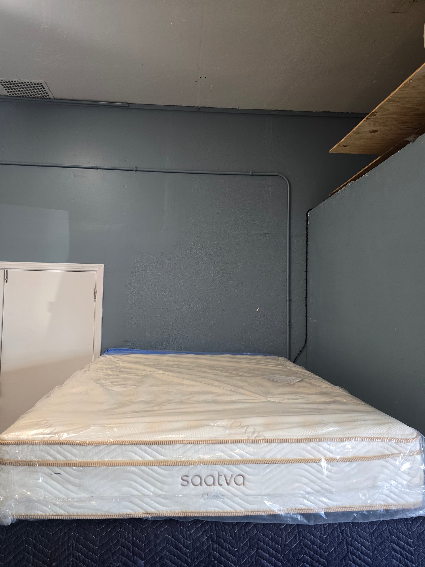 Saatva Classic 11.5 Queen/ Full