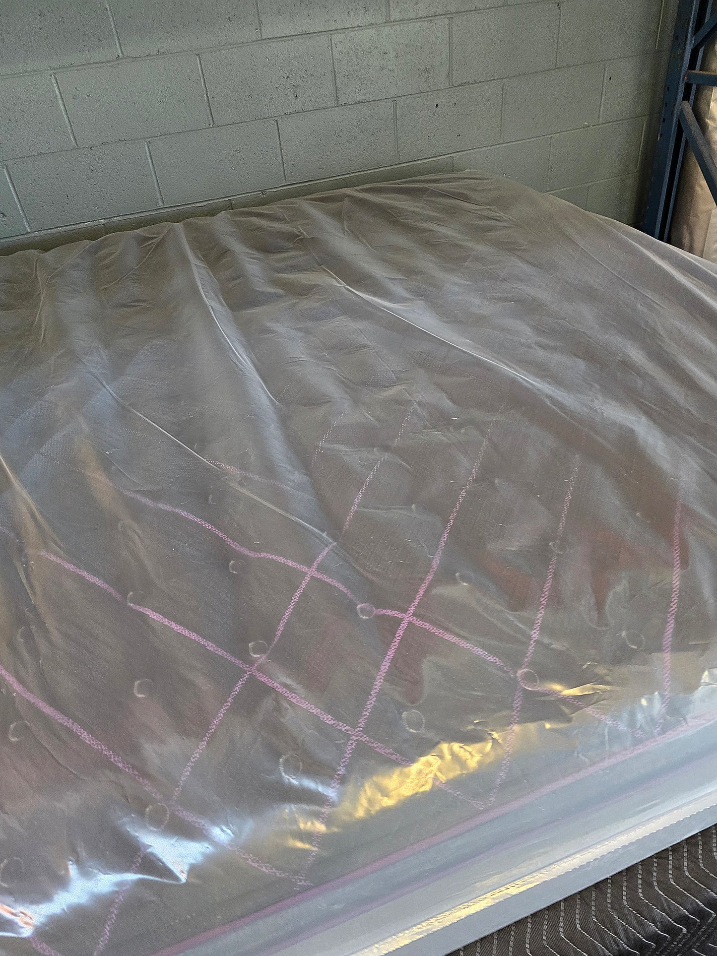 Beautyrest World Class Level Three Pillow Top King/ Cal-King (Check Description)