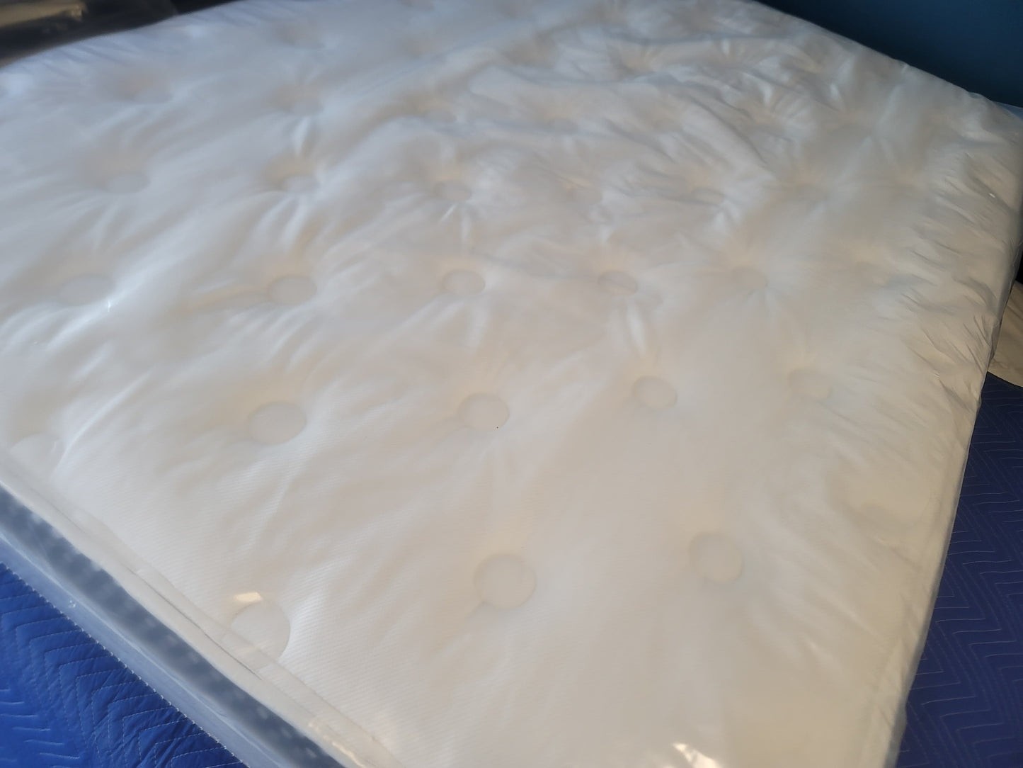 Winkbed Hybrid Queen/ Full