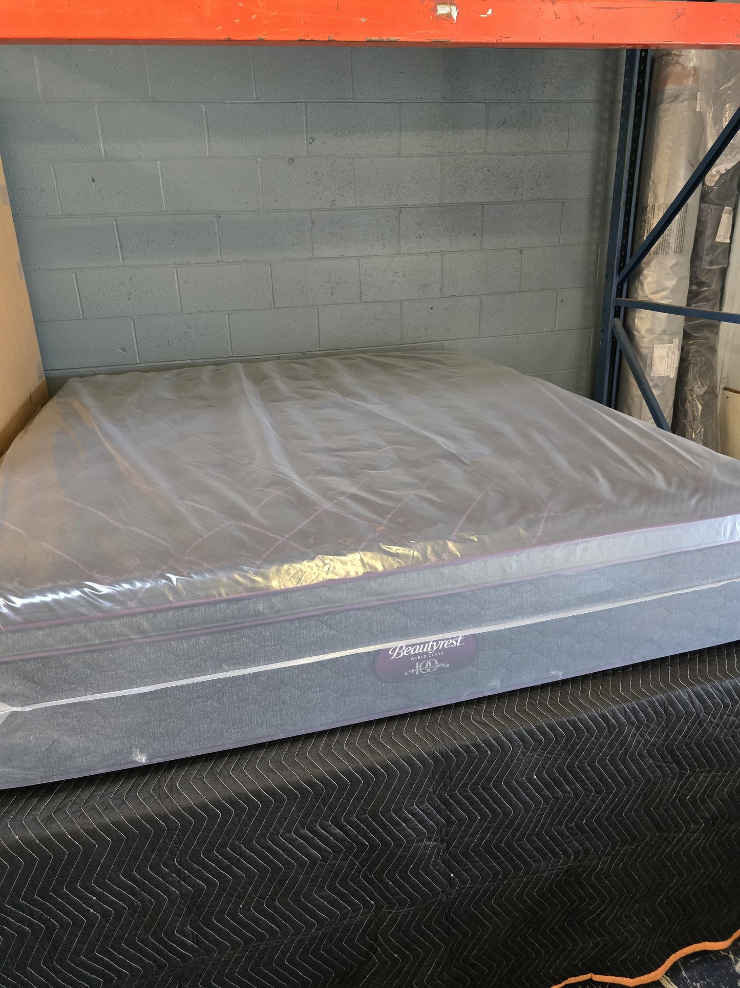 Beautyrest World Class Level Three Pillow Top King/ Cal-King (Check Description)